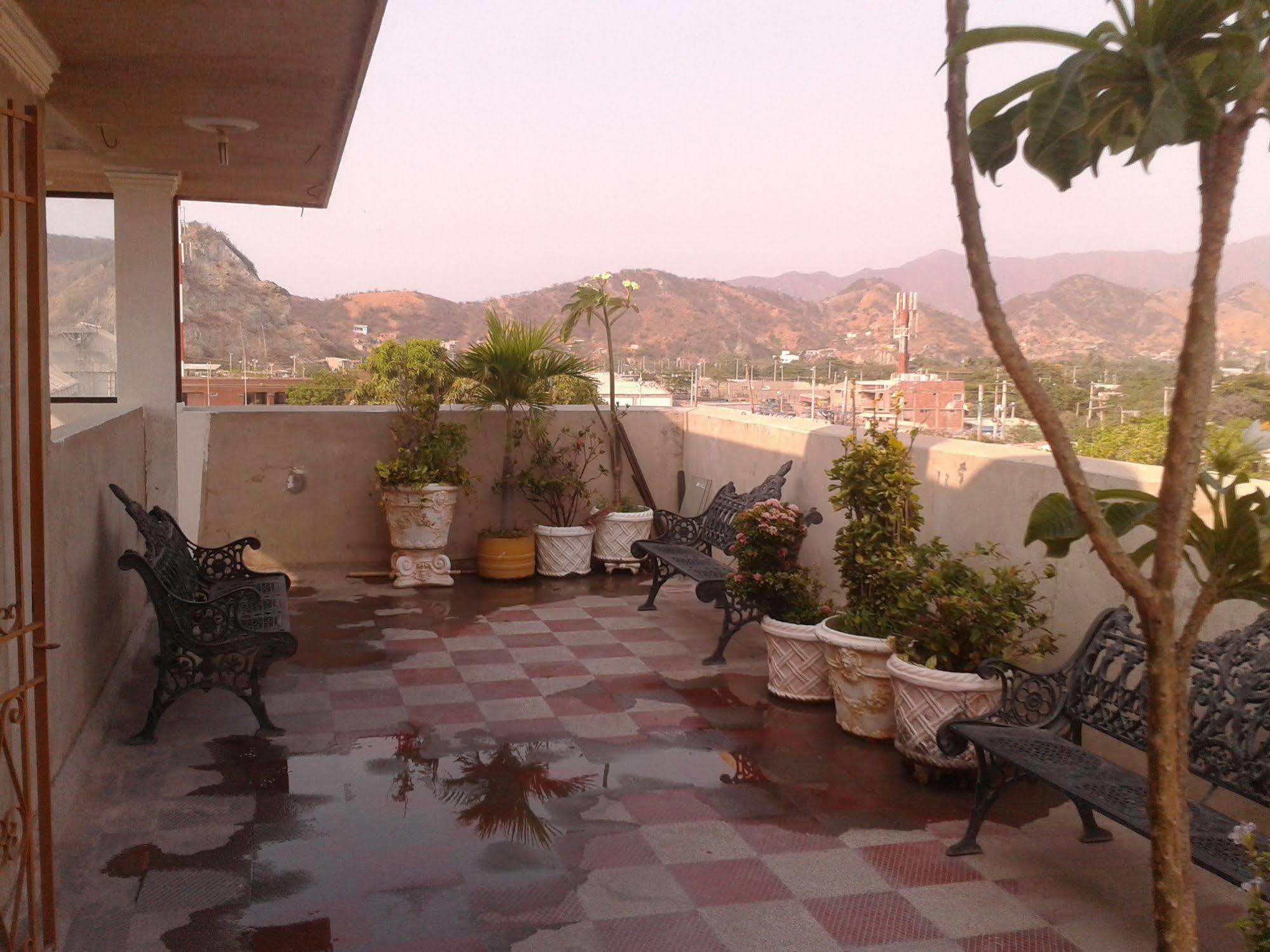 Hospederia Casa Familiar Hotel Santa Marta  Ngoại thất bức ảnh